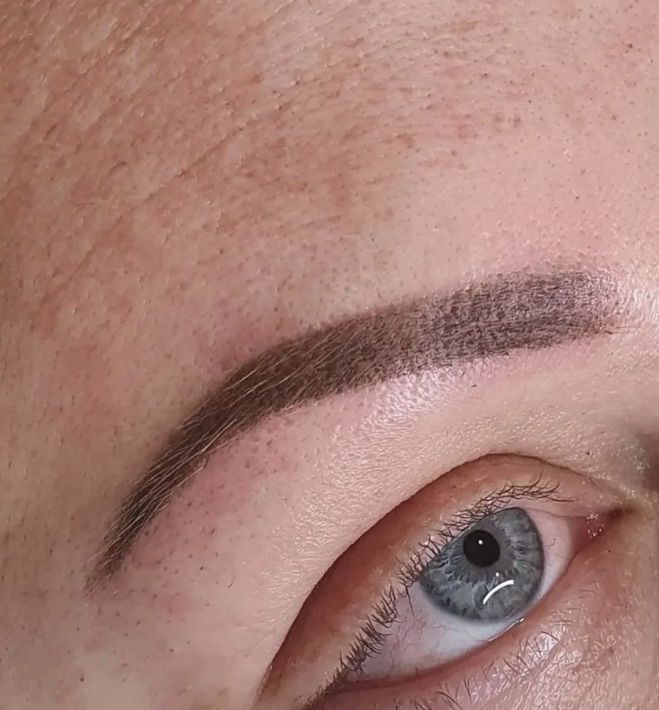 What Qualifications Do I Need for Eyebrow Tattooing?